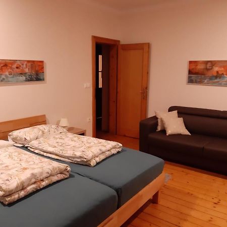 Triglav Apartment House Kranj Bagian luar foto