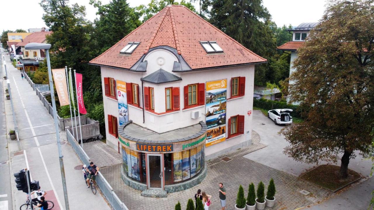 Triglav Apartment House Kranj Bagian luar foto