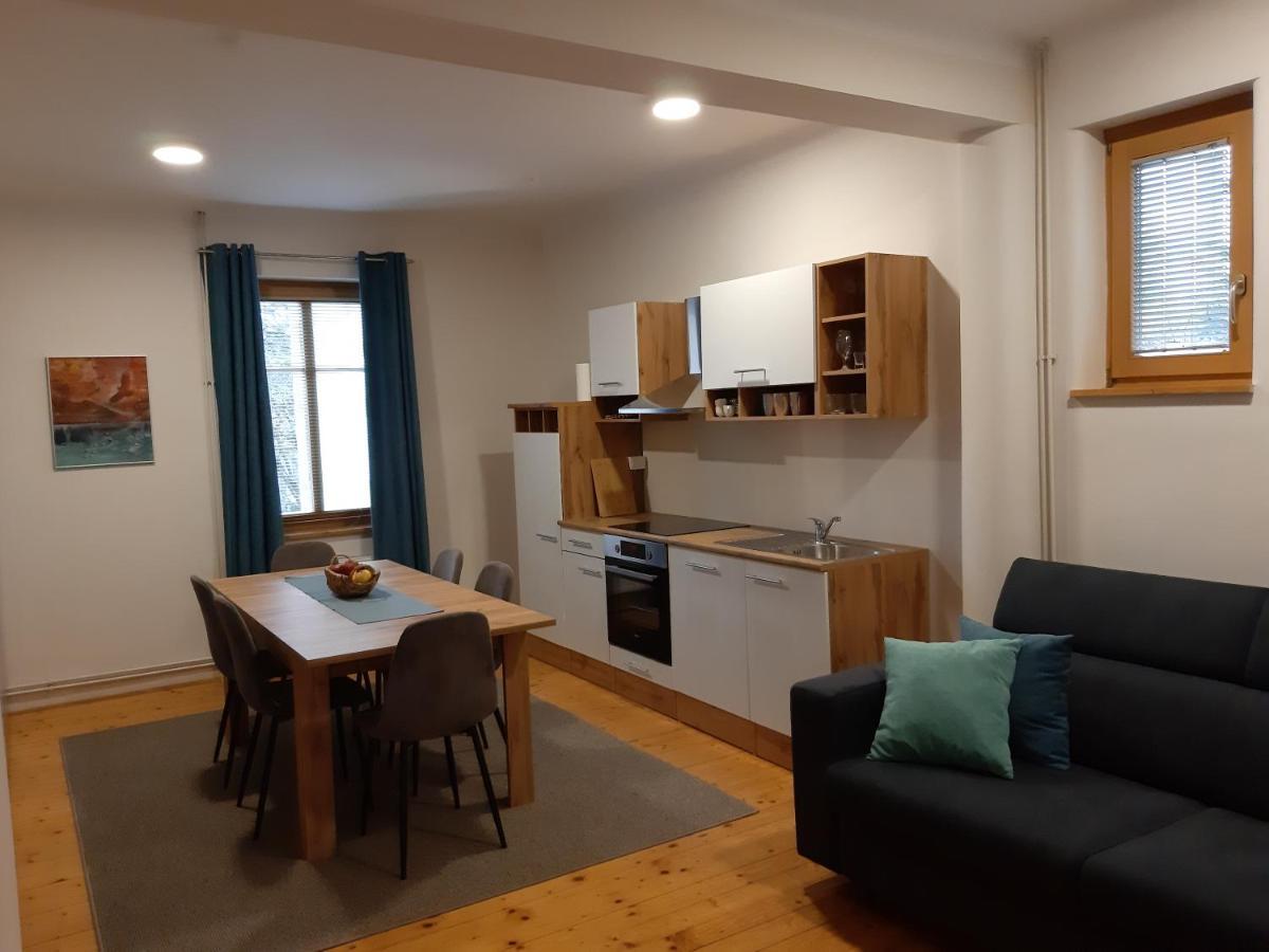Triglav Apartment House Kranj Bagian luar foto
